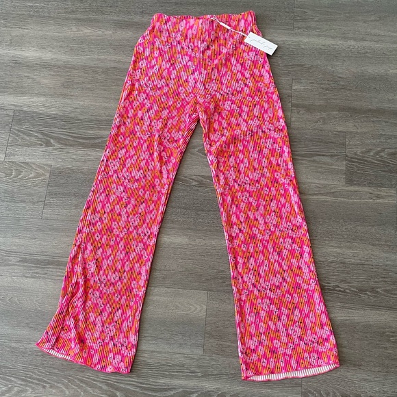 Lulu Plisse Pant Hot Pink - Petal and Pup - Picture 9 of 16